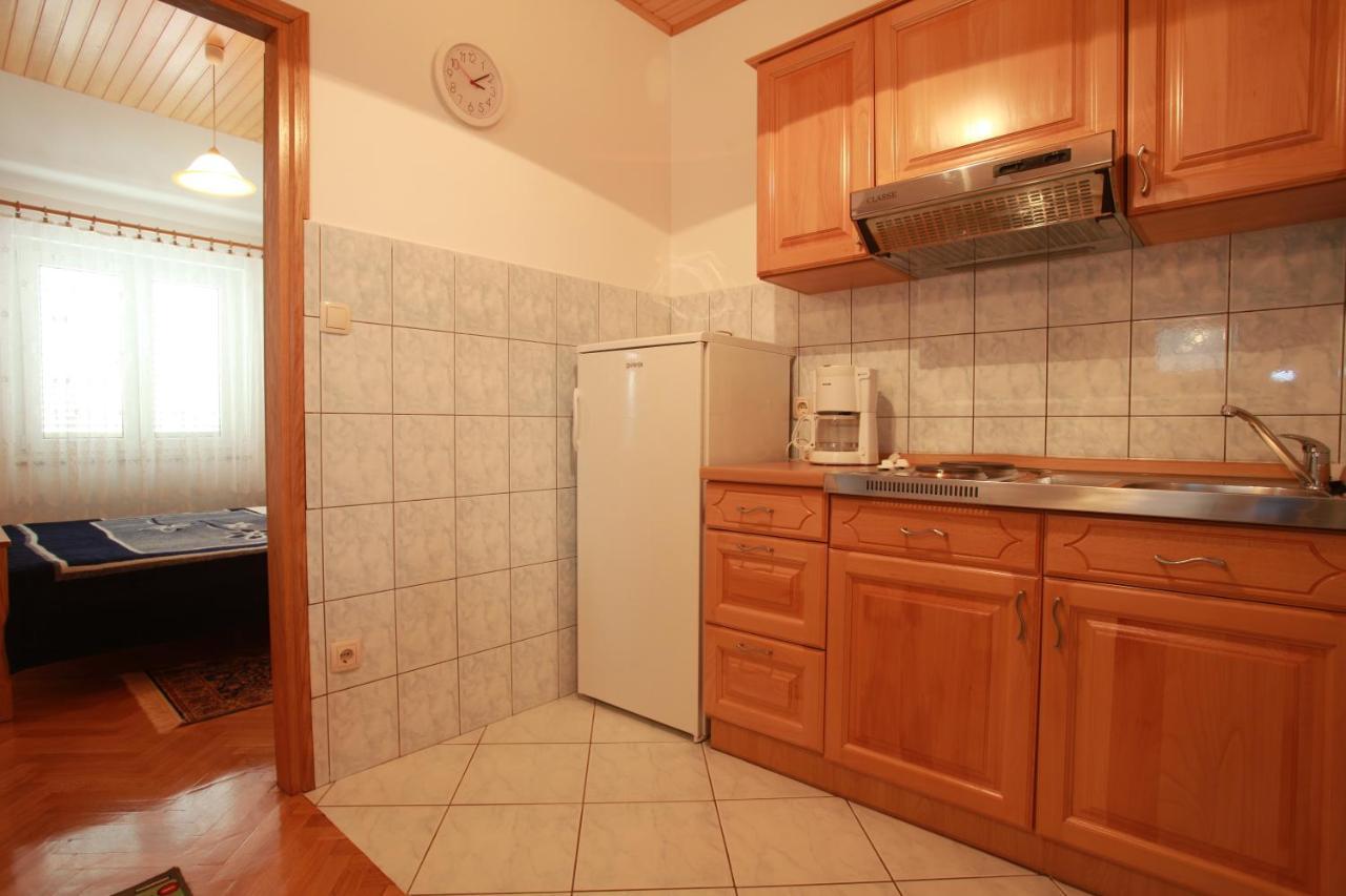 Apartments Nada Башка Екстер'єр фото