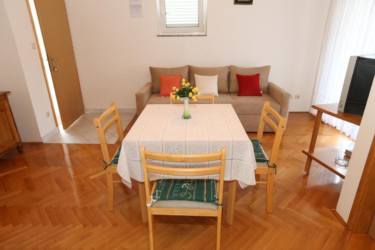 Apartments Nada Башка Екстер'єр фото